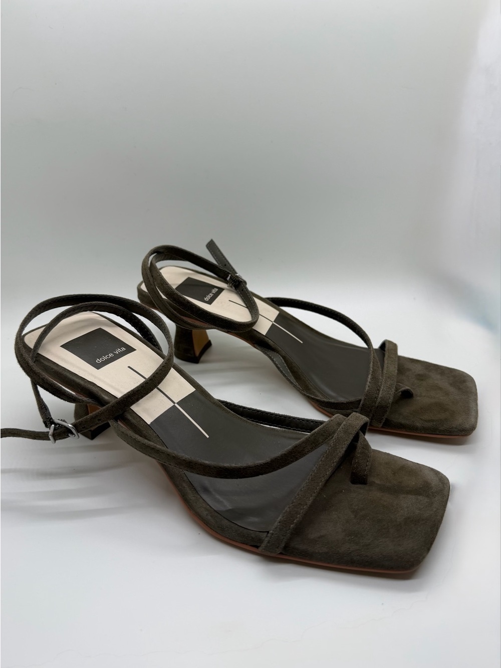 Dolce Vita Baylor Kitten Heel Sandal in Suede Green Size 7